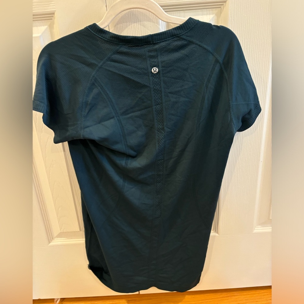 Lululemon Swiftly tech